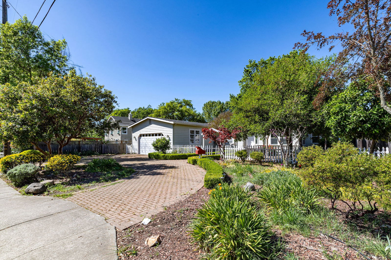 473 W Verano Ave