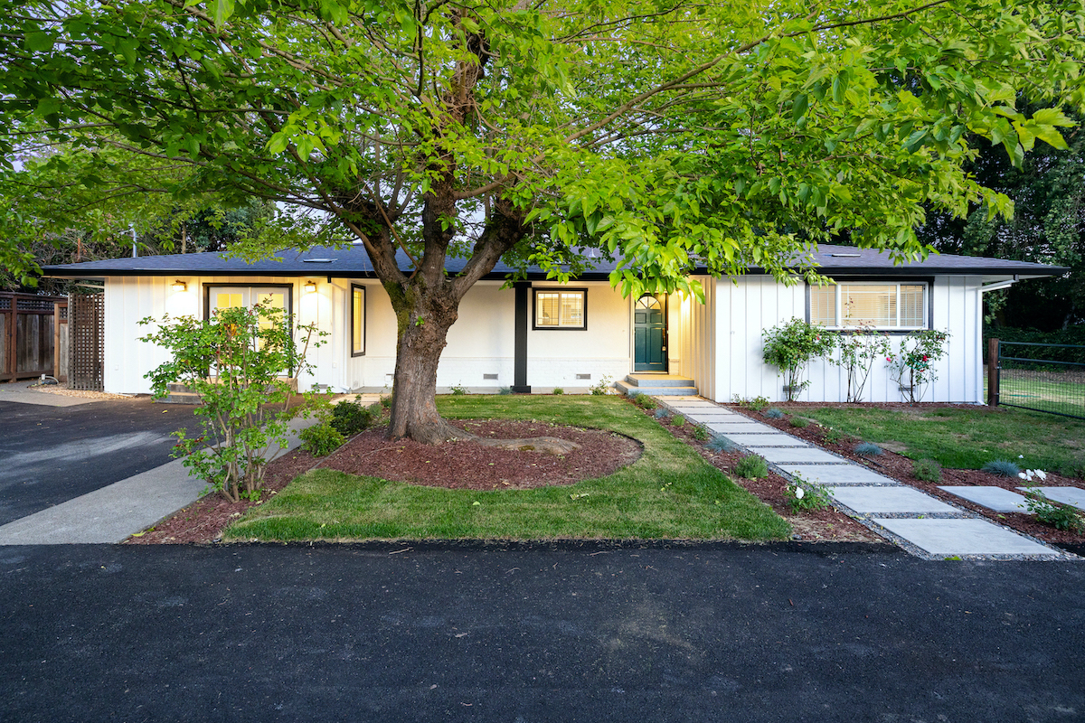 10999 Old Redwood Hwy